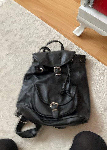 Siyah Deri Kadın Sırt Çantası - Görsel 2