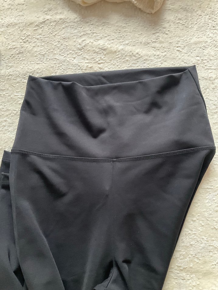 Siyah Düz Kadın Spor Tayt - Görsel 3