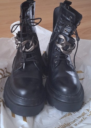 Siyah Deri Platform Topuklu Goth Bot - Görsel 3