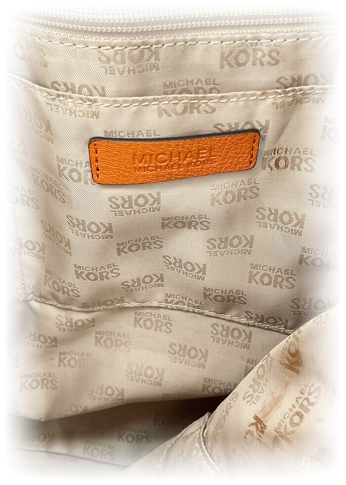 Michael Kors Kol Çantası %70 İndirimli. - Görsel 3