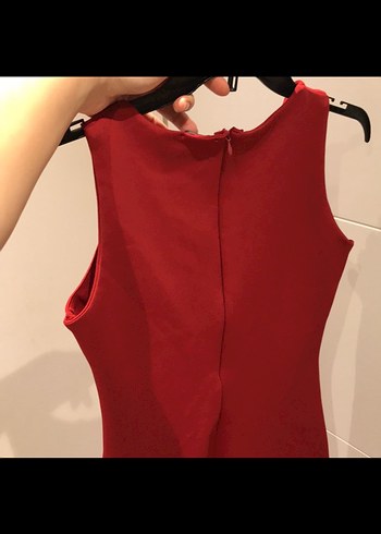 Kırmızı Kolsuz Elbise - Görsel 3