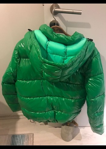 Parlak Yeşil Kadın şişme Mont - Görsel 3