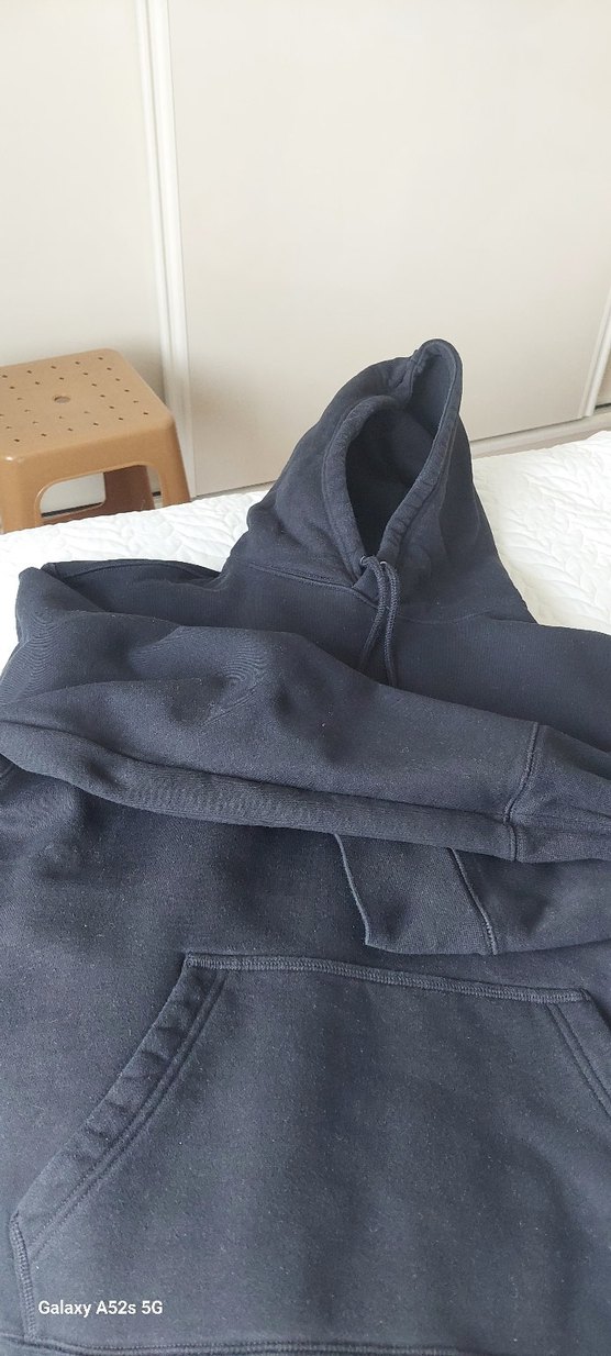 Siyah Kapüşonlu  Sweatshirt - Görsel 2