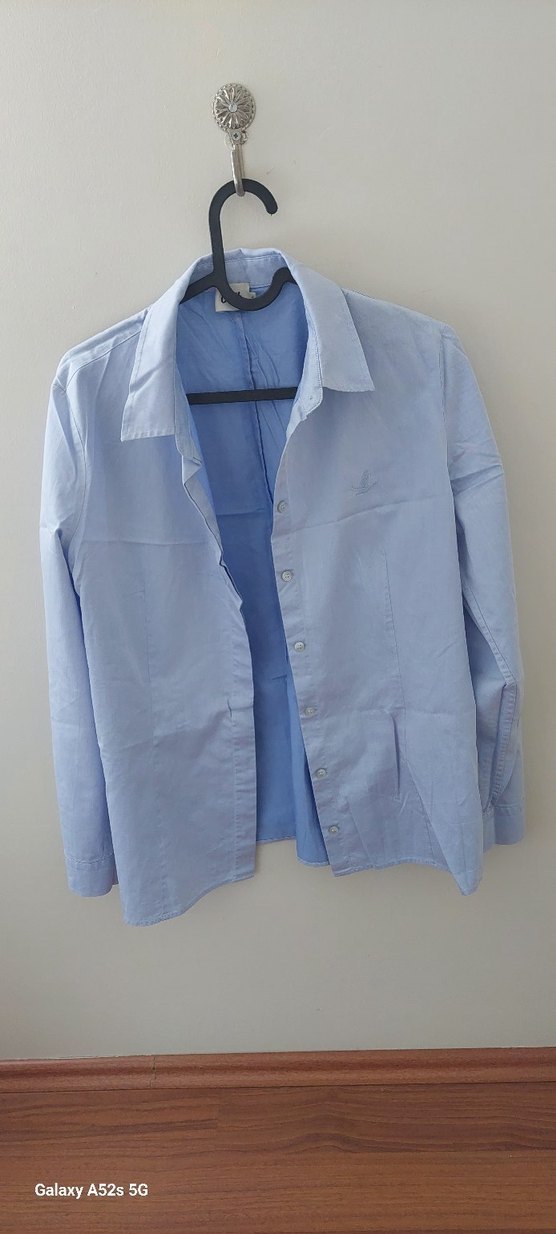 Mavi Düğmeli Kadın Gömlek - Görsel 2