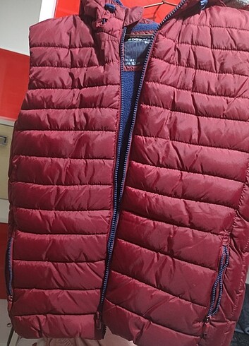 10 Yaş Beden bordo Renk Iki defa anca giyildi