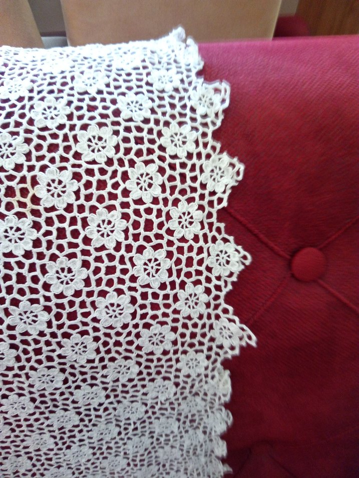 El İşi Beyaz Örgü Dantel Masa Örtüsü - Görsel 2