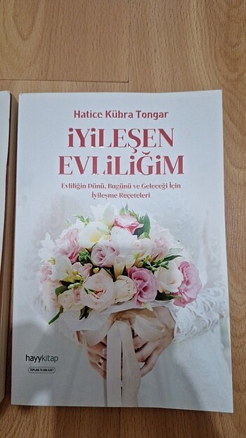  Hatice Kubra Tongar kitaplari