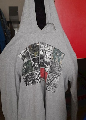 Gri Kapüşonlu Baskılı Erkek Sweatshirt