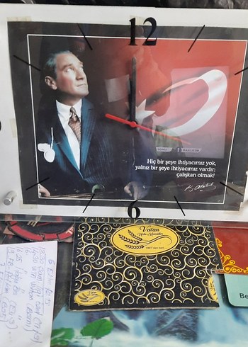  Beden Atatürk Temalı Gri Duvar Saati