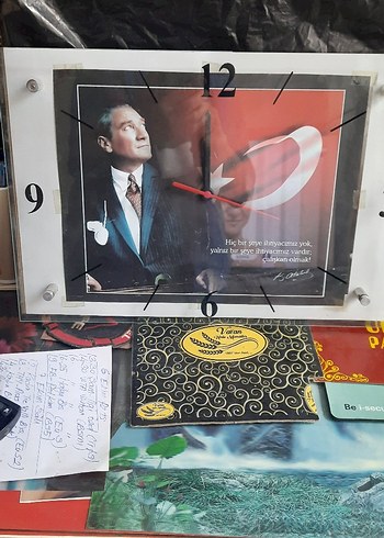 Diğer Atatürk Temalı Gri Duvar Saati