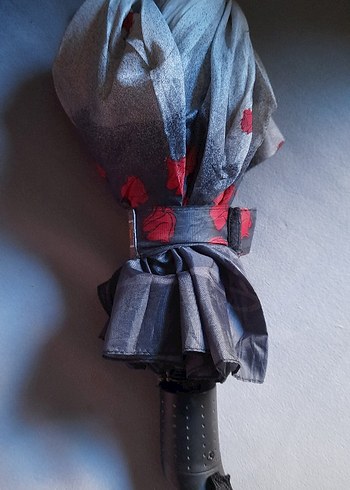 Şeffaf Gri Kırmızı Gül Desenli Kadın Şemsiye - Görsel 6