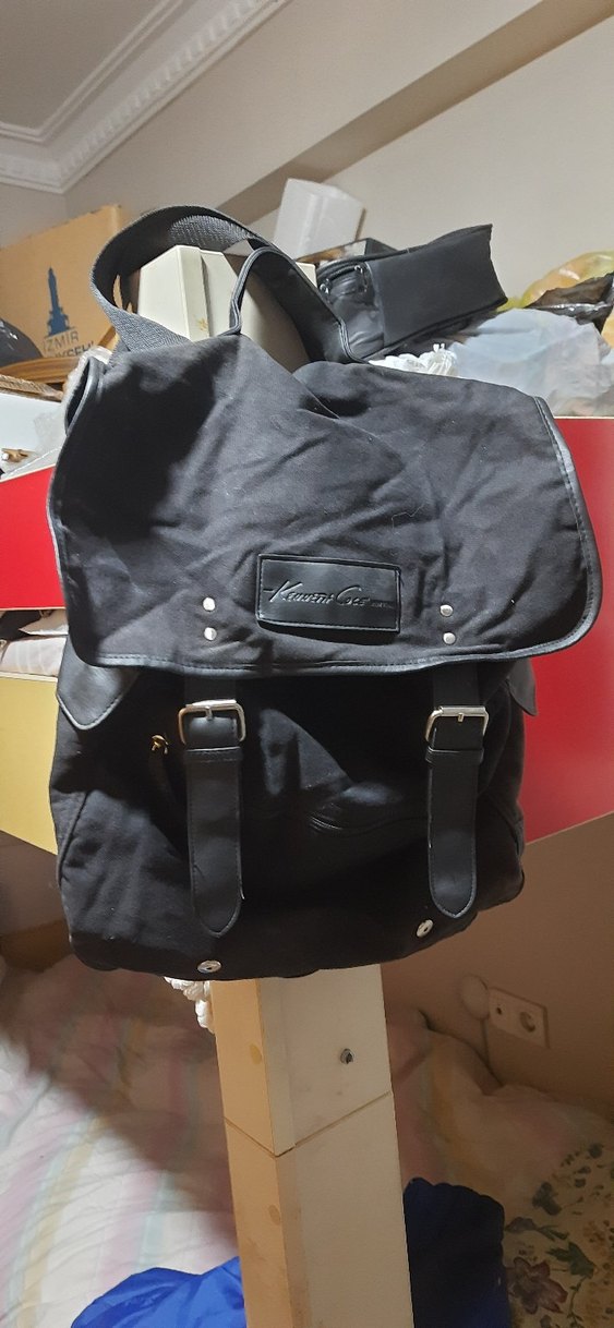 Kadın Siyah Deri Tokalı Sırt Çantası - Görsel 3