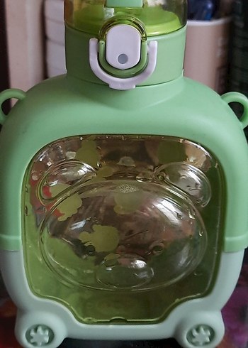 Yeşil renkli çok güzel çocuk suluğu. - Görsel 2