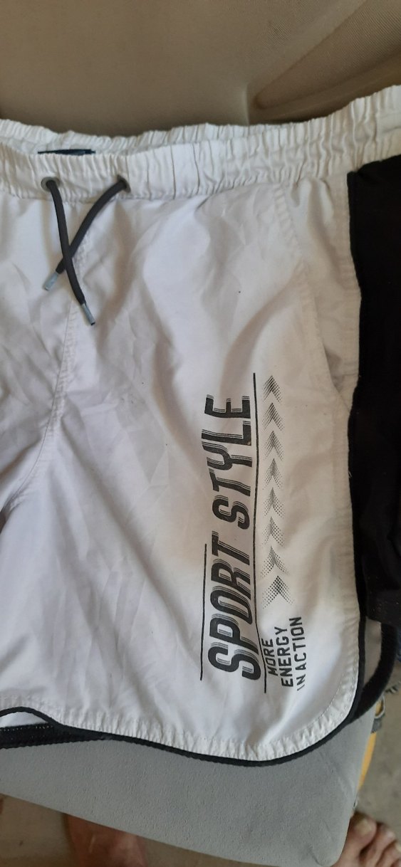 Beyaz Baskılı Erkek Mini Şort - Görsel 3