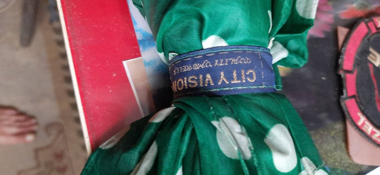 Yeşil Puantiyeli Kadın Şemsiye - Görsel 4