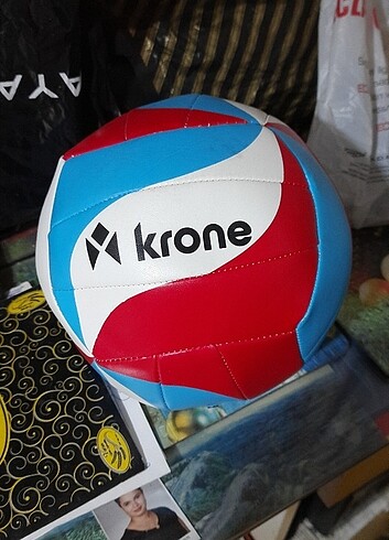 Yeni kaliteli voleybol topu
