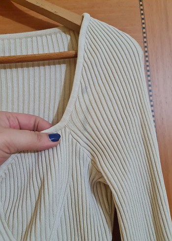 42 Beden ten rengi Renk H&M V Yaka Bej Triko Kadın Bluz