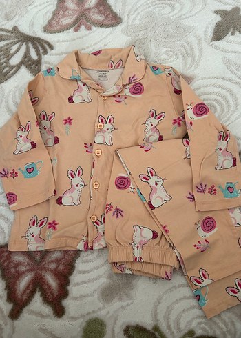 Kız Çocuk Bej Desenli Düğmeli Pijama