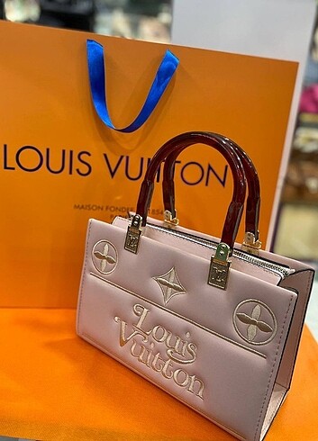 Louis Vuitton kadın kol çanta 