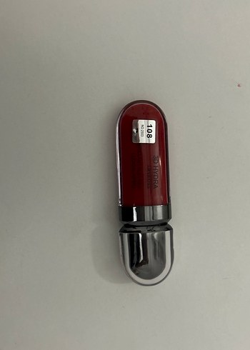 Kiko KIKO kırmızı ruj