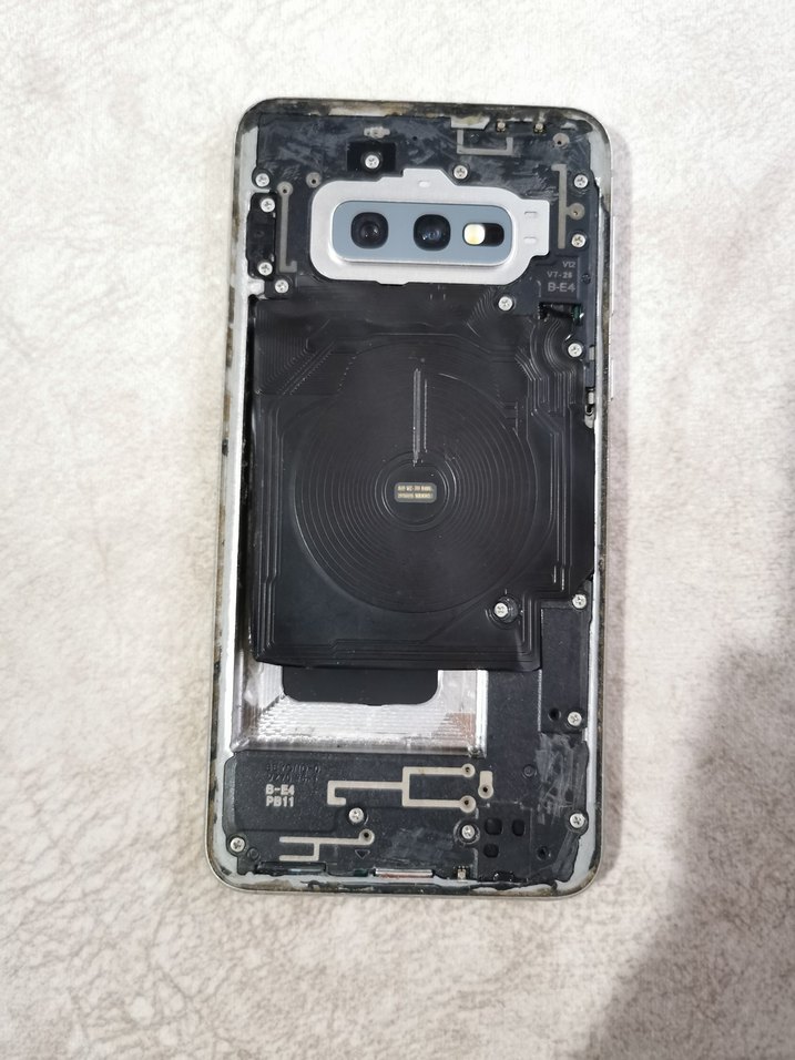 Samsung Galaxy S10e 6/128 Gb TR (Açıklama) - Görsel 2
