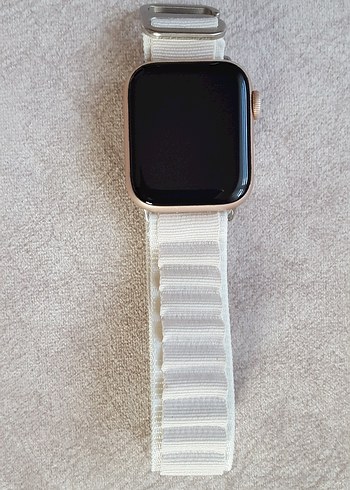 Apple Watch Series 4 40mm Gold - Görsel 4