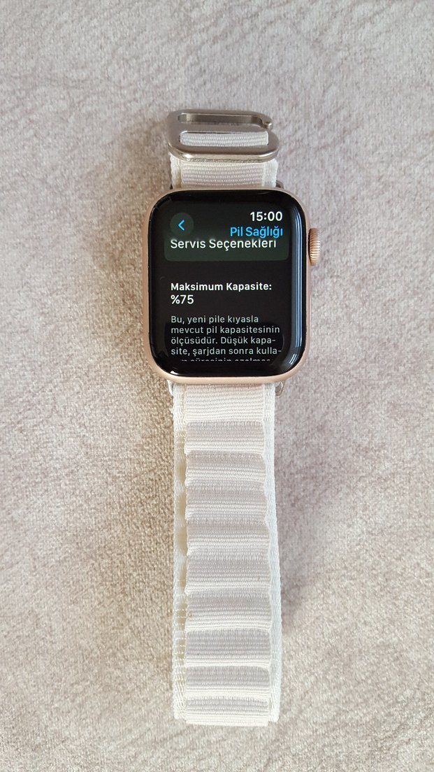 Apple Watch Series 4 40mm Gold - Görsel 3