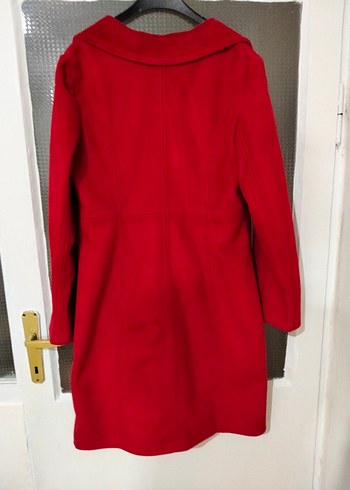 Kırmızı Düğmeli Kadın süet Kaban - Görsel 3