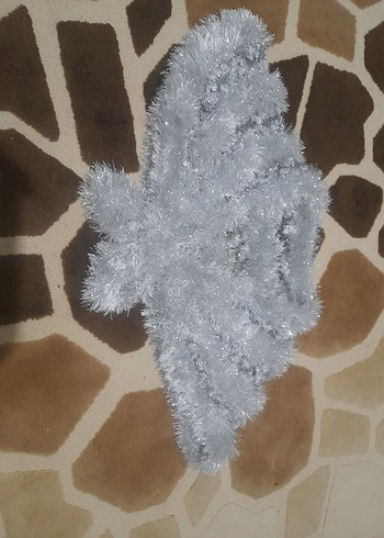 Gri Tüylü Kadın şal - Görsel 3