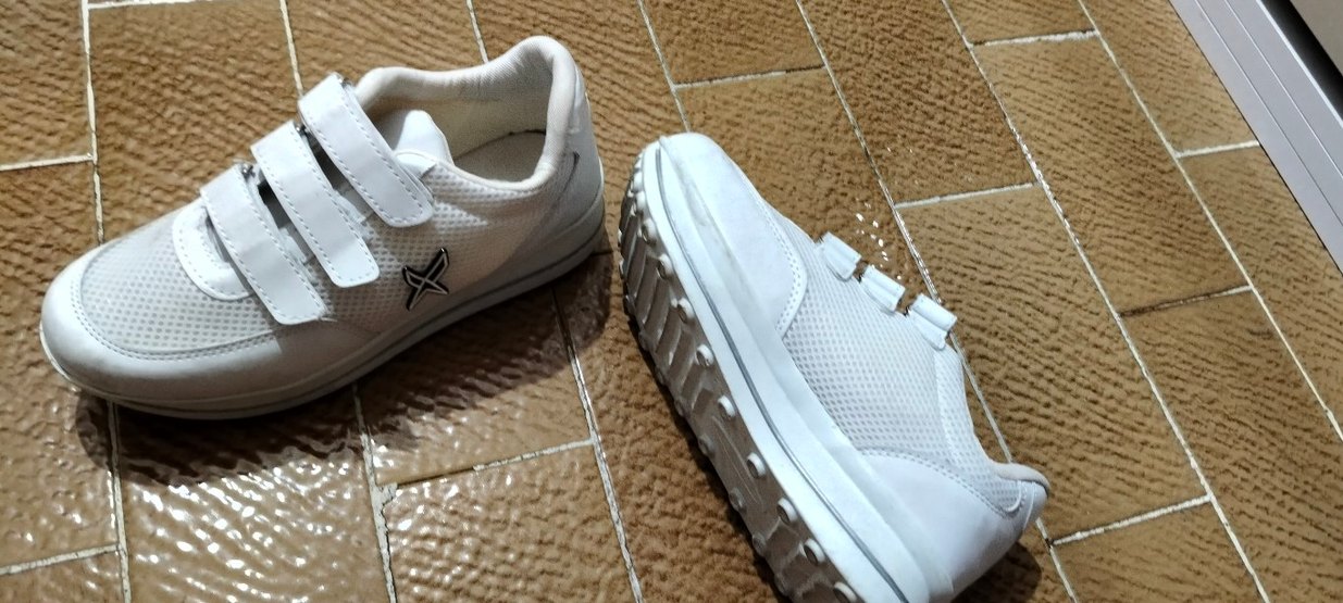 Beyaz Cırt Cırtlı Kadın Spor Ayakkabı - Görsel 4