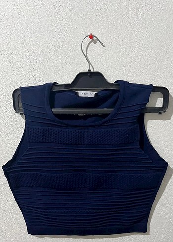 Kadın Lacivert Pilili Kısa Crop Top