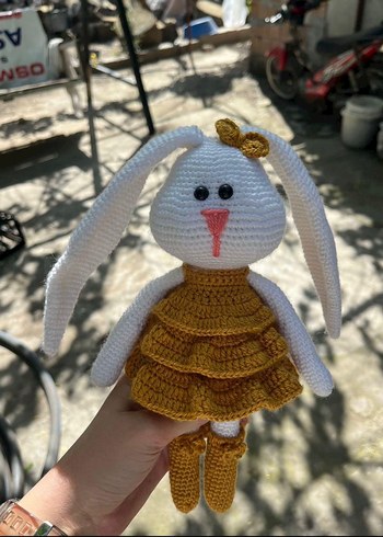 Sarı El Örgüsü Tavşan Bebek