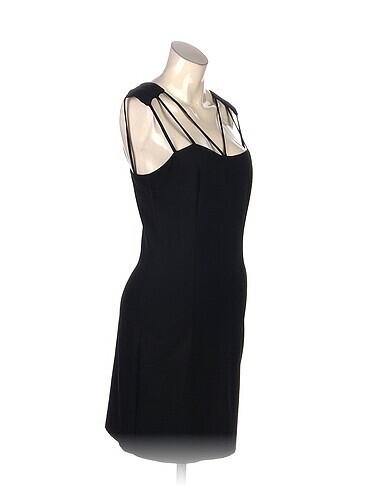 Diğer PreLoved Kısa Elbise %70 İndirimli.