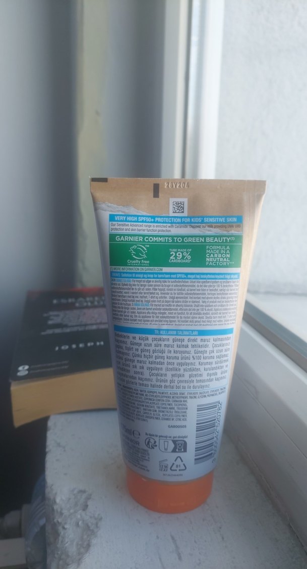 Garnier Ambre Solaire Kids Sensitive Güneş Koruyucu SPF 50 - Görsel 2