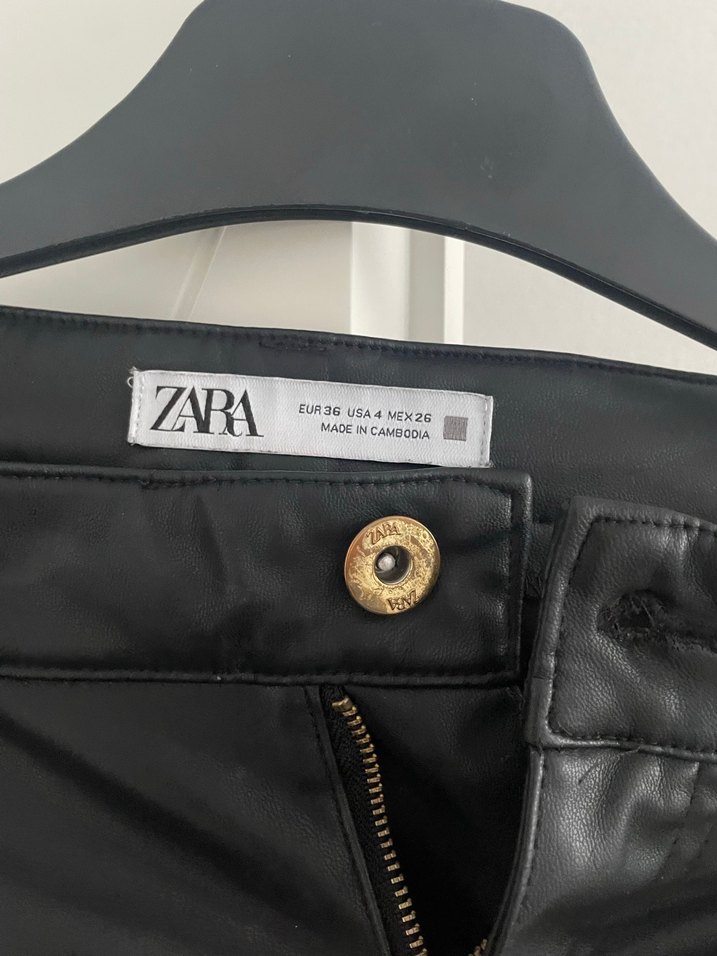 Siyah Deri Kemerli Kadın Pantolon - Görsel 3