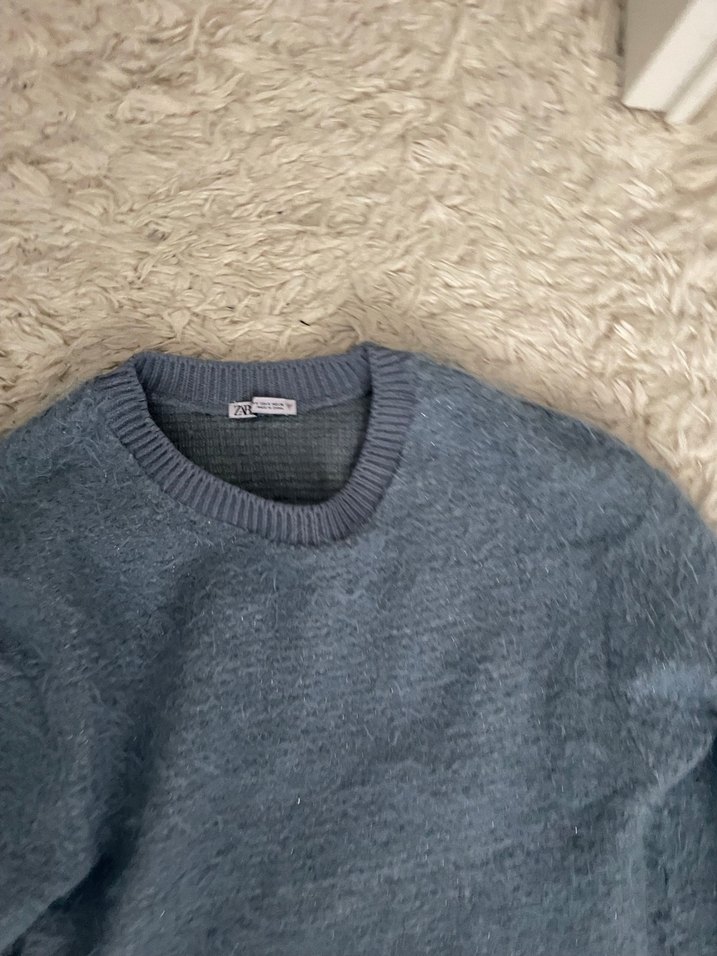 Gri, Uzun Kollu, Peluş Detaylı Kadın Kazak - Görsel 4