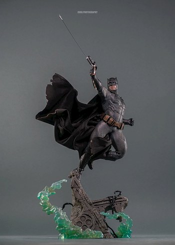 Koyu Gri Batman Aksiyon Figürü