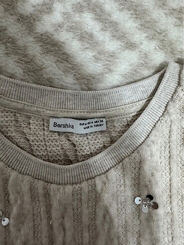 m Beden Bershka tişört
