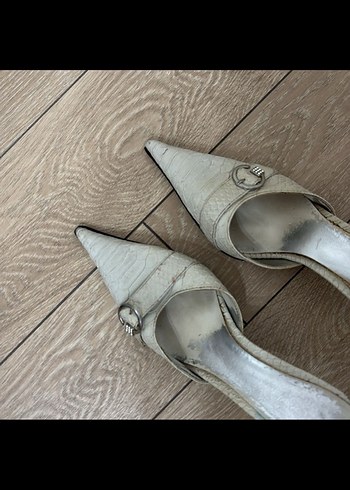 Beyaz Yılan Baskılı Topuklu Terlik - Görsel 2