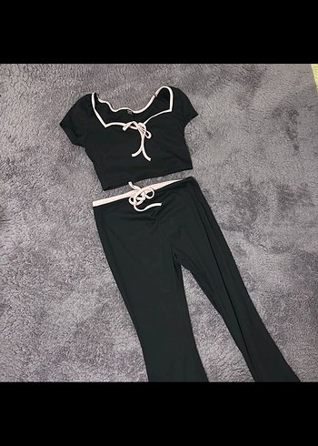 Siyah V Yaka Kadın Spor Takım - Görsel 2