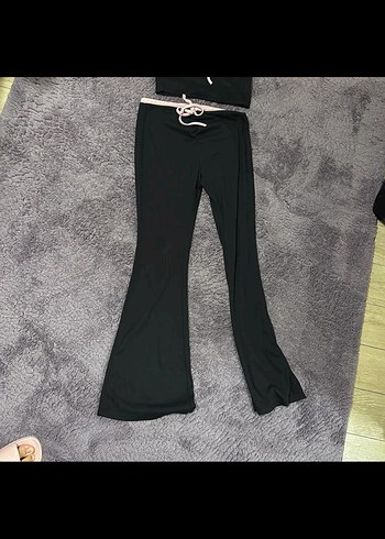 Siyah V Yaka Kadın Spor Takım - Görsel 3