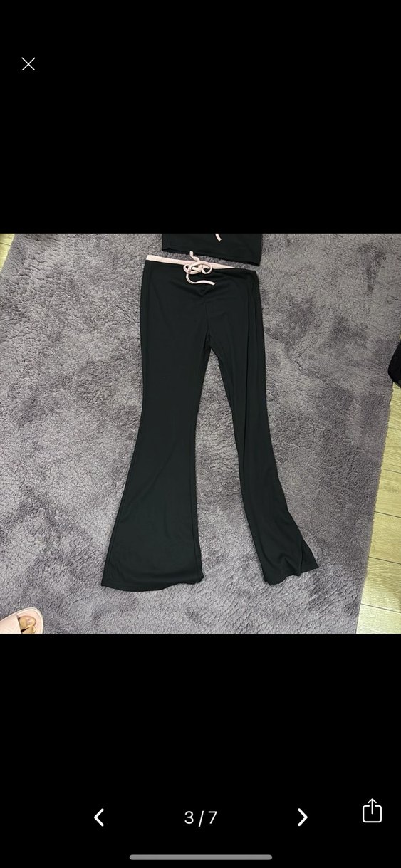 Siyah V Yaka Kadın Spor Takım - Görsel 3