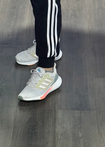Adidas 40