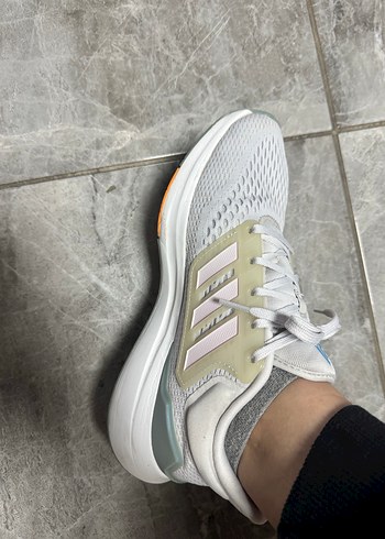 Adidas unısex Beyaz Bağcıklı Spor Ayakkabı - Görsel 4