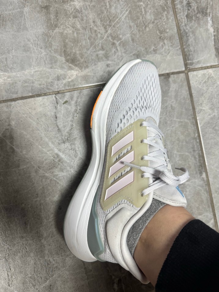 Adidas unısex Beyaz Bağcıklı Spor Ayakkabı - Görsel 4