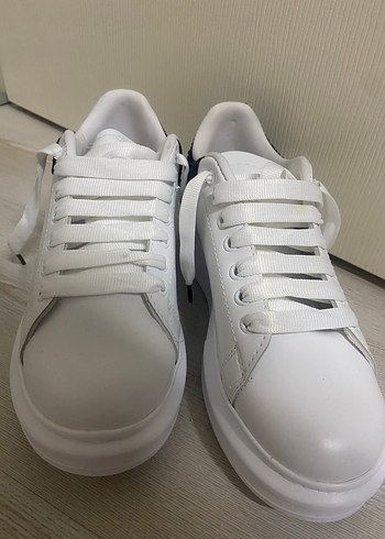 Alexander McQueen Alexander McQueen Beyaz Platform Sneaker