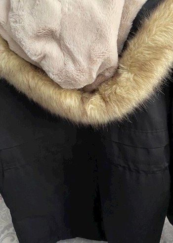 Siyah Kürklü Kadın Kışlık Mont - Görsel 2