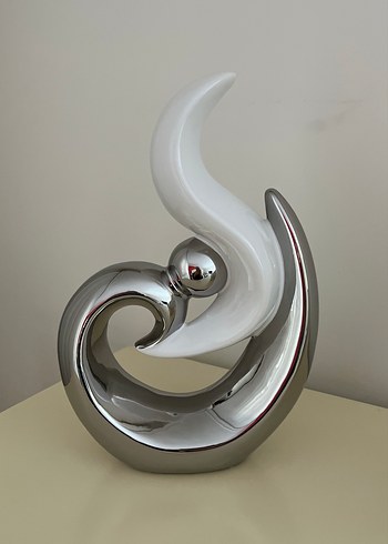 Gri ve Beyaz Modern Figür Seti - Görsel 2