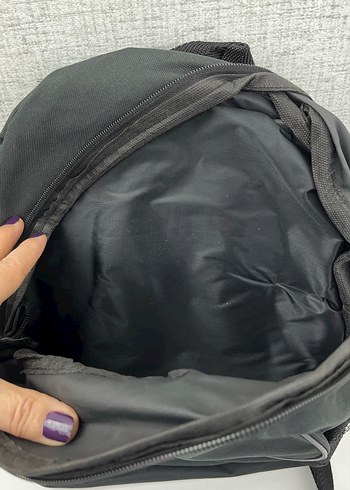 Fermuarlı Siyah Kadın Sırt Çantası - Görsel 3