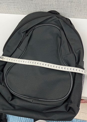Fermuarlı Siyah Kadın Sırt Çantası - Görsel 4